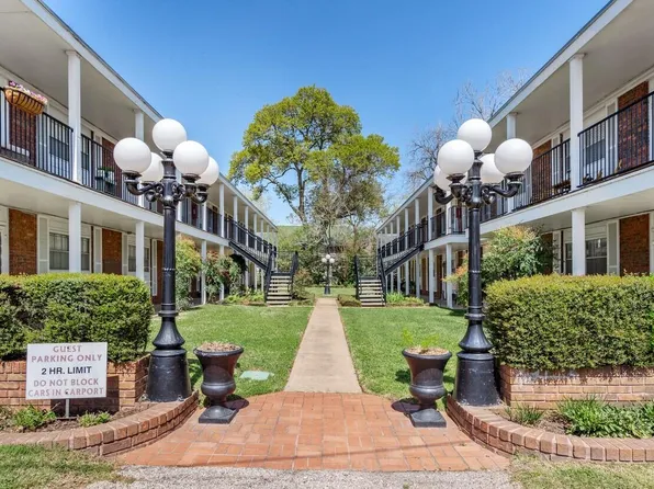 Colonial Oaks Apartments, 401 E Main St #D, Brenham, TX 77833