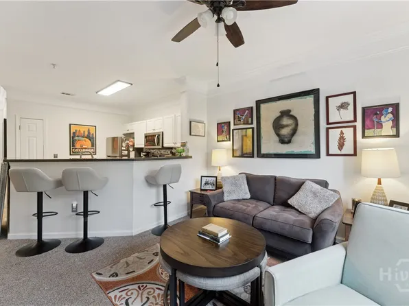 2122 Whitemarsh Way, Savannah, GA 31410