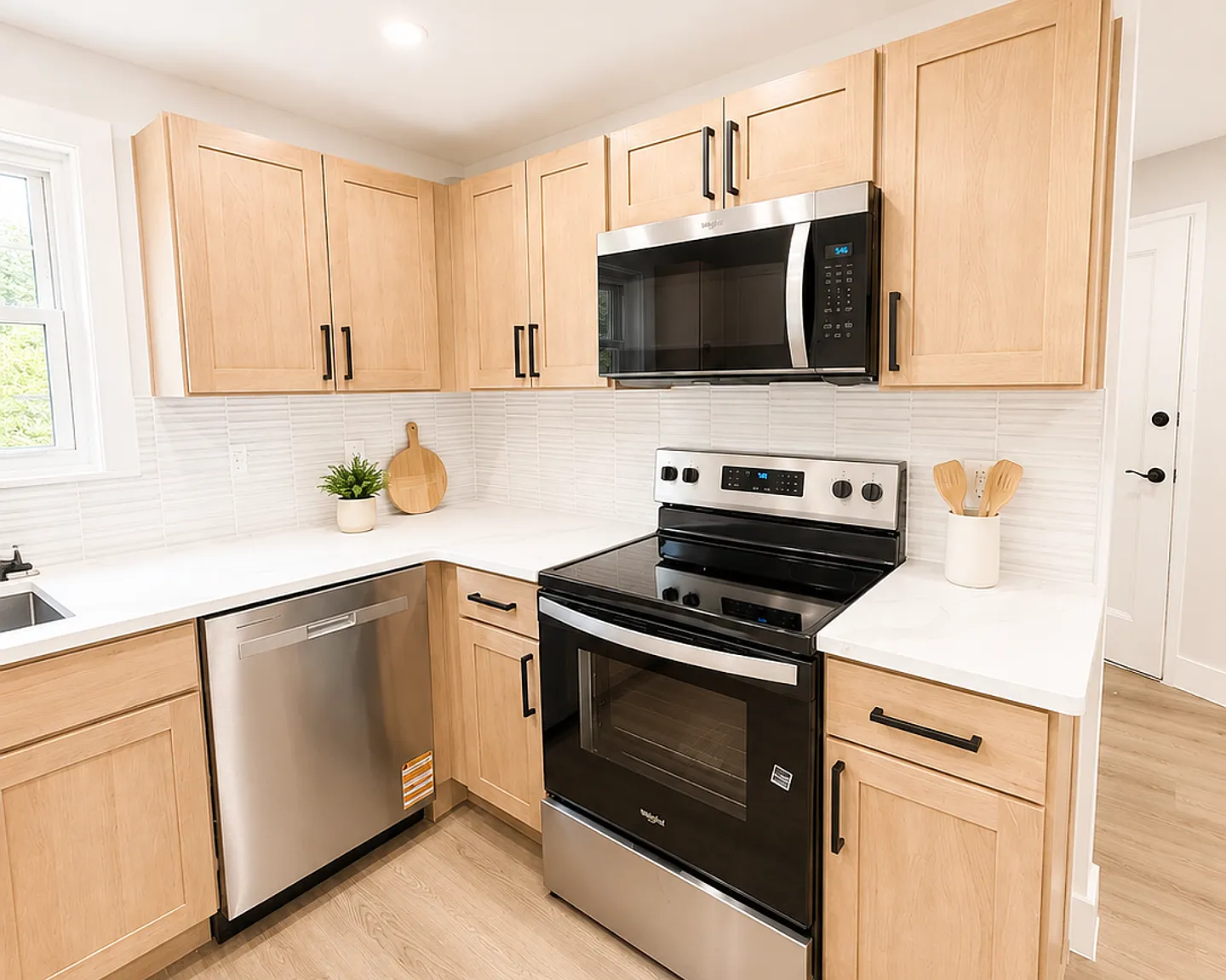 Oak Gardens Apartments — Photo 1
