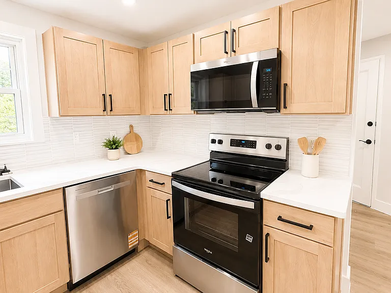 Oak Gardens Apartments — Photo 1
