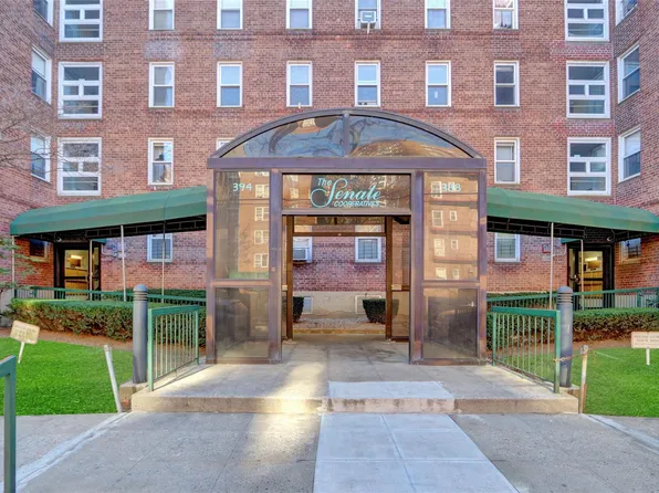 394 Ave S #2C, Brooklyn, NY 11223