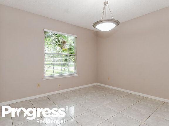 5th image of 1024 Dorwinion Dr