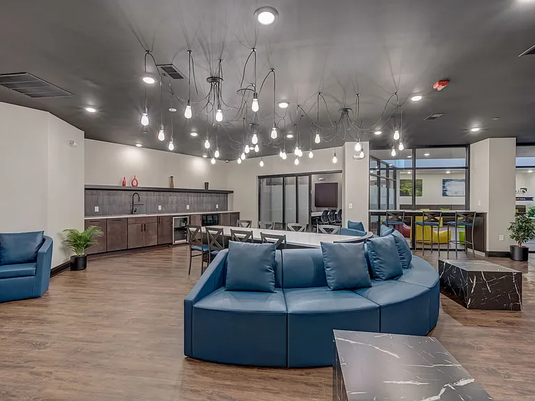 Team Campus Living — Photo 11