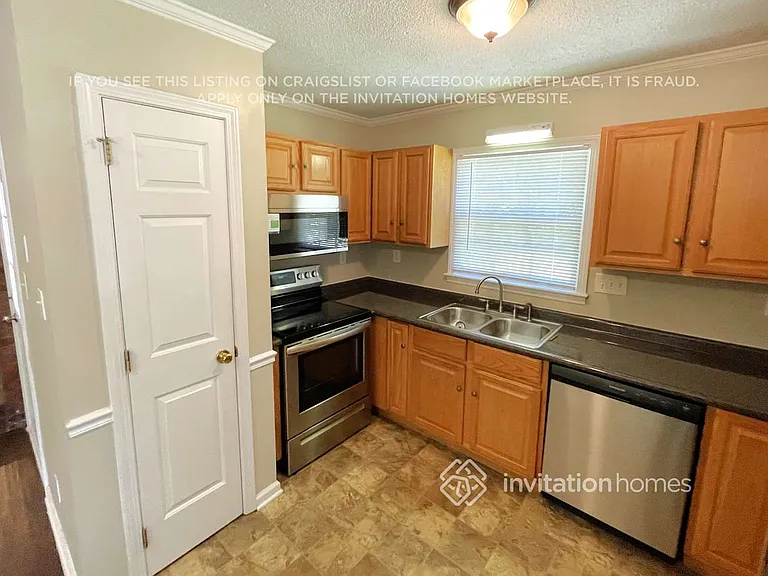 4171 Whitney Pl NW — Photo 5