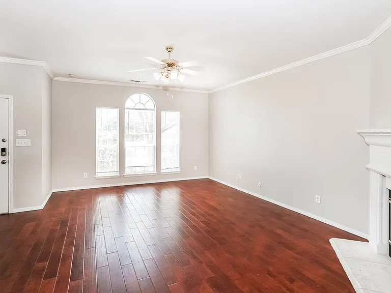 2401 Westheimer Rd — Photo 4