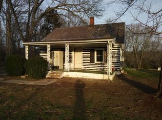 11819 Bradley Forest Rd, Manassas, VA 20112