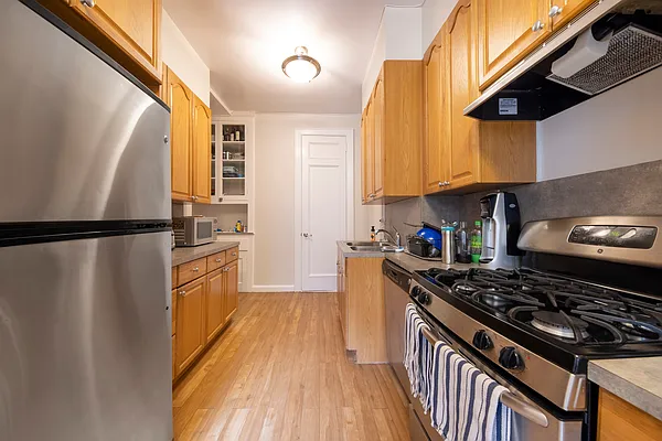 Rented by Compass | media 26