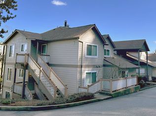 20070 Larkspur Ln APT 60, West Linn, OR