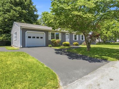 5 Lee Dr, Warren, RI, 02885