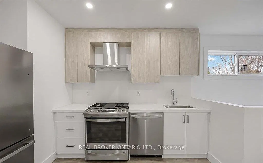 2 bed, $2,600 — Photo 2