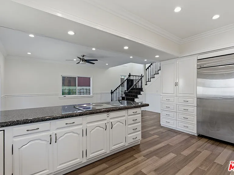 1301 Angelus Ave — Photo 17