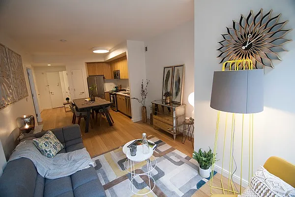 Rented by The Durst Organization | media 6