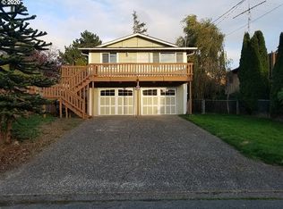 1015 Augustine Ave, Coos Bay, OR 97420