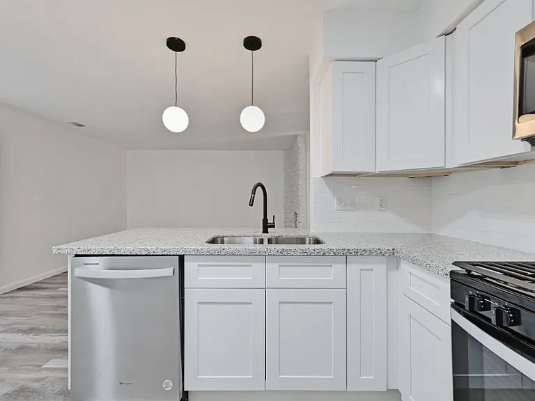 2303 Cedrick Cv #C — Photo 11