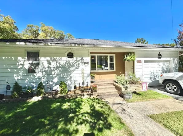 304 North St, Richlands, VA 24641