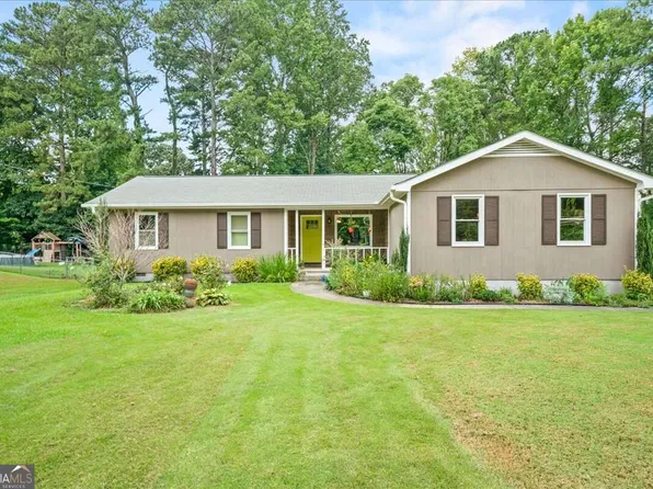 1586 Sprayberry Dr, Marietta, GA 30066