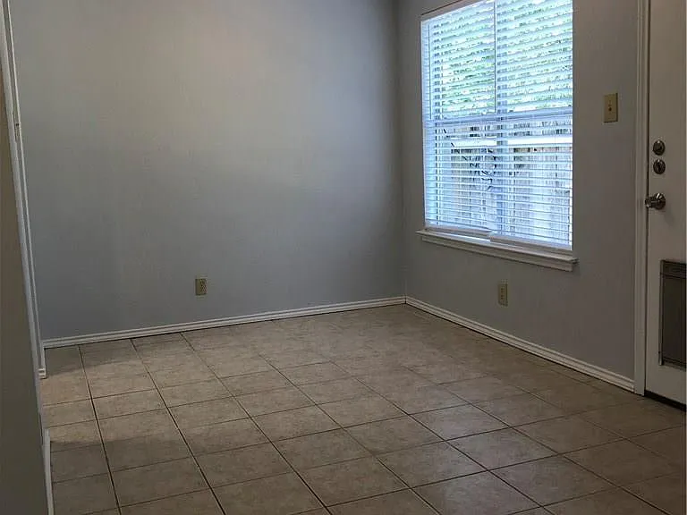 5908 Parkwood Dr #A — Photo 10