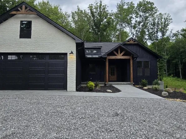 908 Evelyn Private Rd, Huntsville, TN 37756