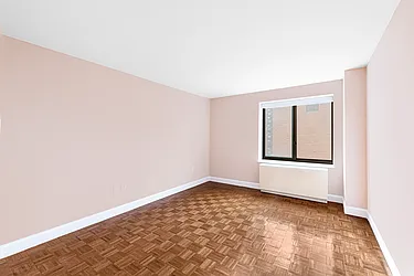 Rented by LEE & ASSOCIATES NYC RESIDENTIAL LLC