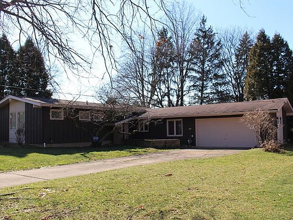 2nd image of 10660 King Coe Ln