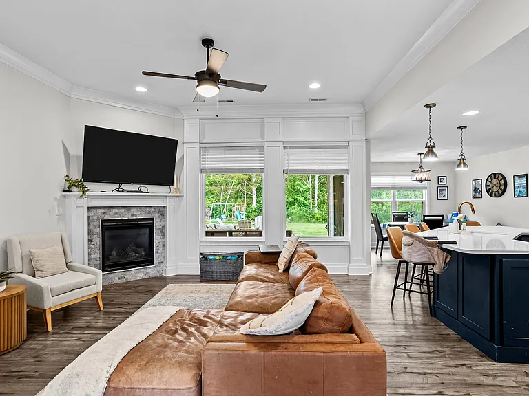 1116 Shore Acres Loop — Photo 8