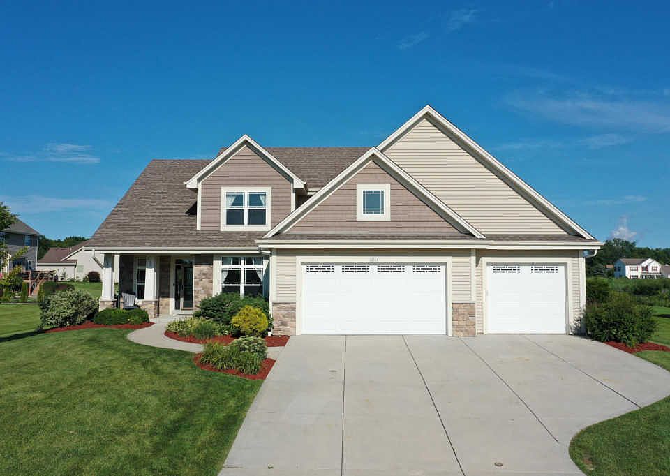 1st image of 10560 S Singing Lark Ct