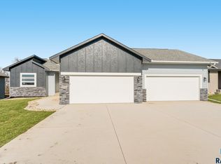 9016 W 23rd St, Sioux Falls, SD 57106