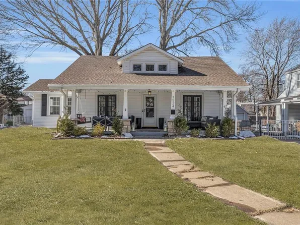 7524 McGee St, Kansas City, MO 64114