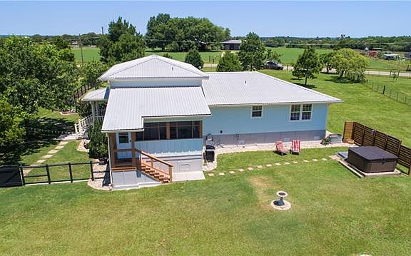 3rd image of 191 McAcres Dr