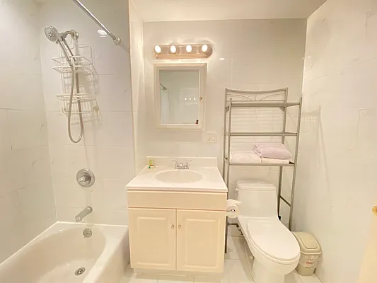 Rented by Project Queens LLC | media 1