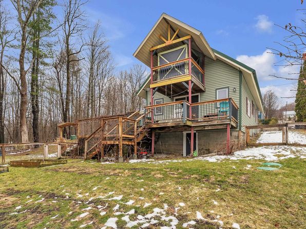 70 Shadow Lane, Hinesburg, VT 05461