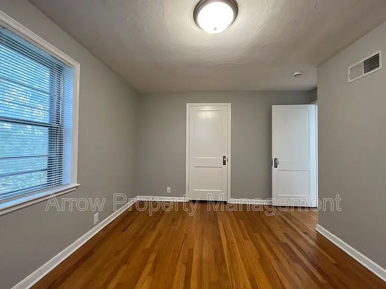 1515 S 11th St #5 — Photo 8