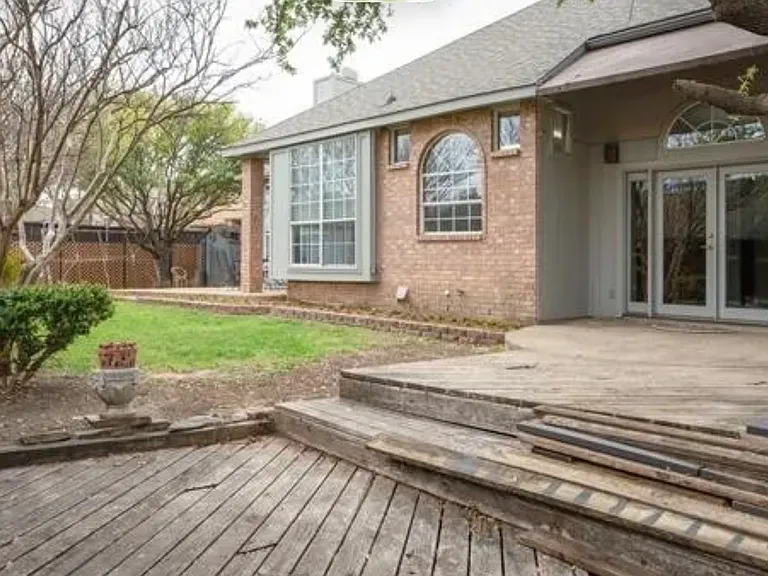 5837 Poole Dr — Photo 18