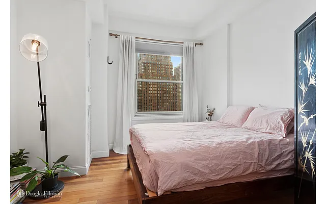 Rented by Douglas Elliman | media 12