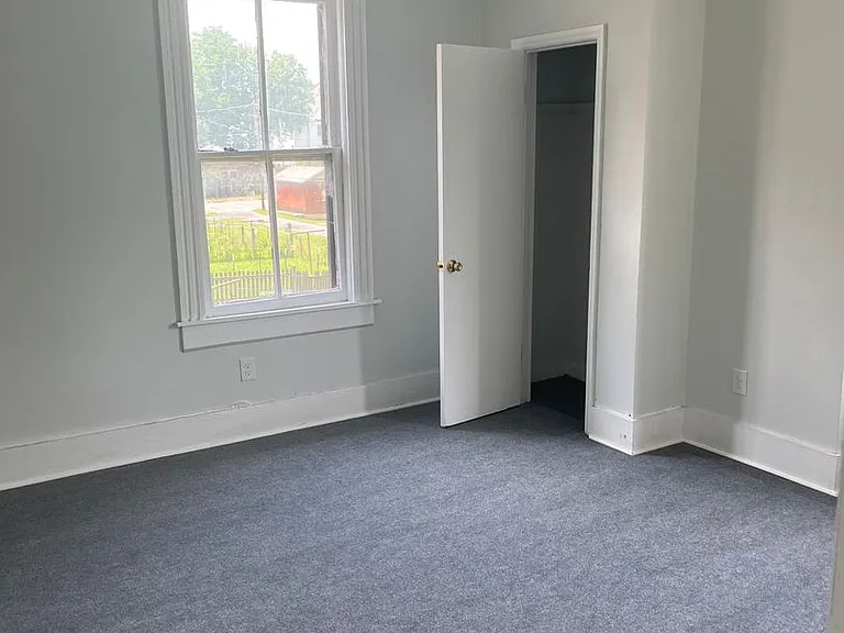 1415 Chapman Ave SW — Photo 11