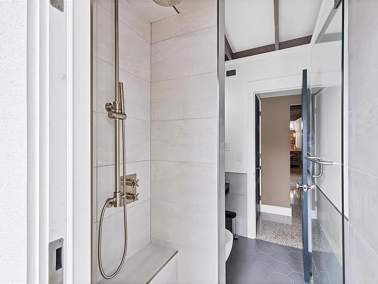 1116 Westway Dr — Photo 29