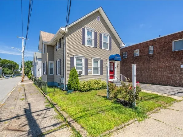 574 Central Ave, Pawtucket, RI 02861