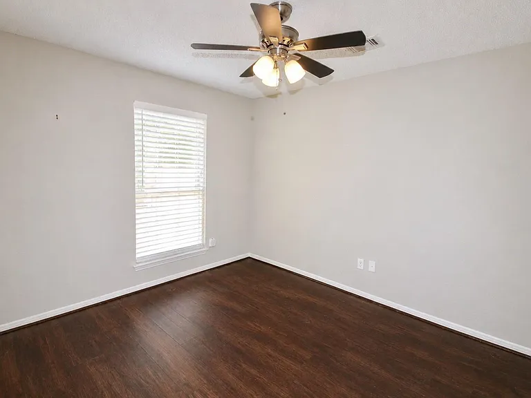 4515 Texas Trl — Photo 11