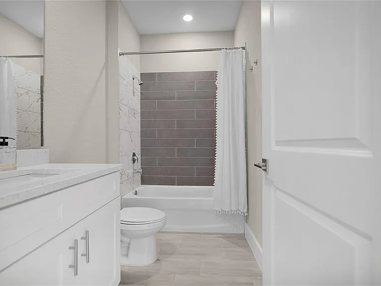 1187 N Platte Ln — Photo 16