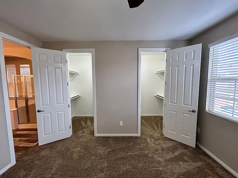 10743 Knickerbocker Ave — Photo 28