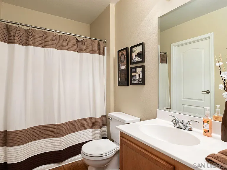 12095 Alta Carmel Ct #6 — Photo 14