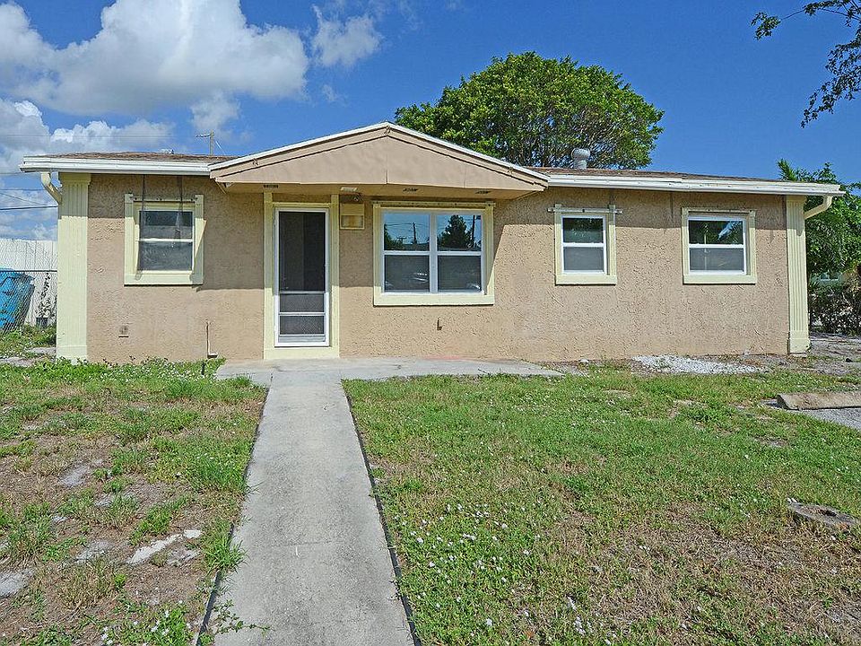 1st image of 261 NE 16th Ct