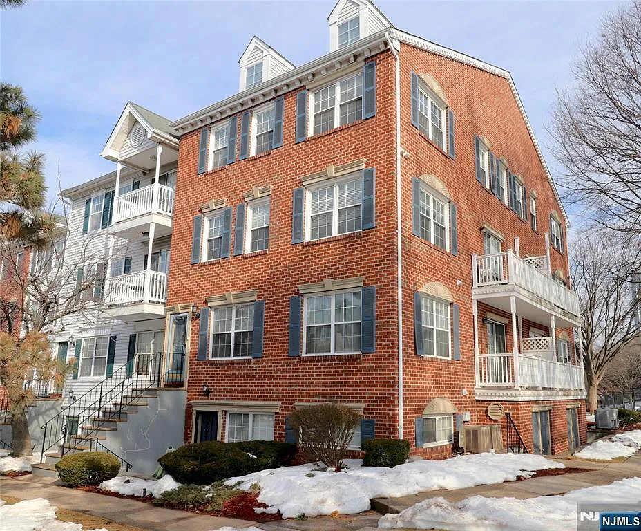 12 Rutgers Dr photo 1