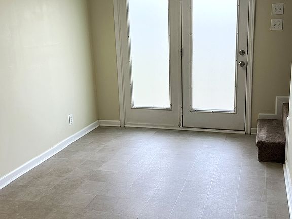5th image of 1142 Nahanee Ct