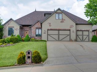 4505 S Irish Ivy Ave, Springfield, MO 65804