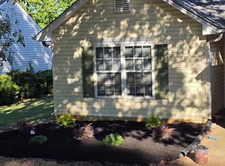 697 Thornbird Cir, Boiling Springs, SC 29316