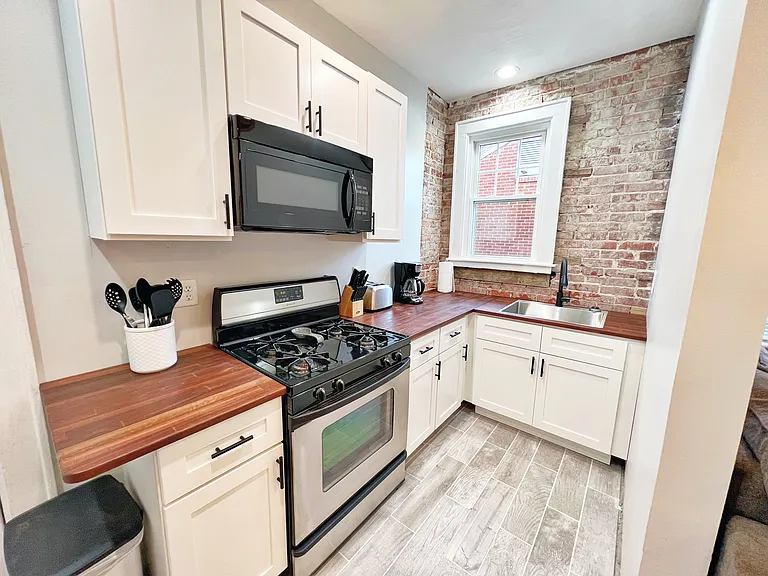 938 13th Ave #1 — Photo 34