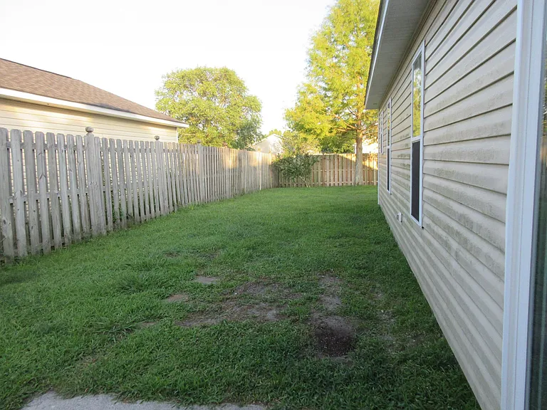 7220 Morley Ct — Photo 12