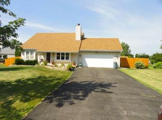 3440 Nicholson Rd, Franksville, WI 53126