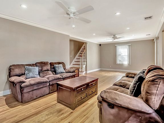 2nd image of 1027 Propp Ave